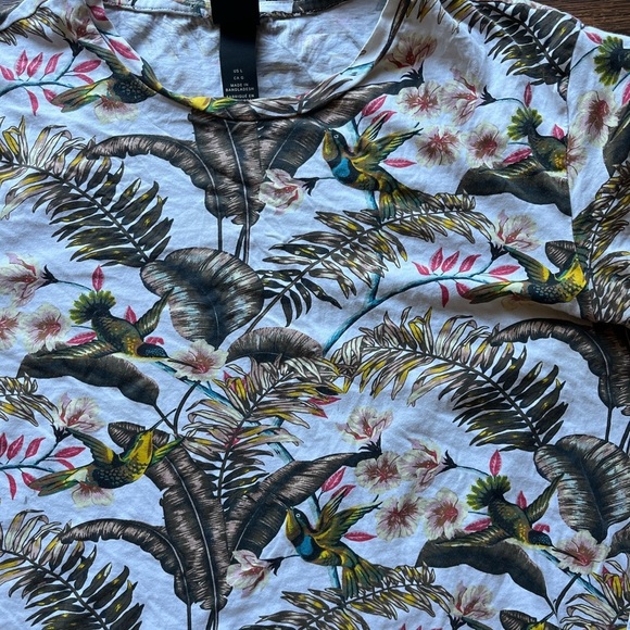 Men's H&M T-Shirt Multicolor All-Over L Tropical Animal Print Art Street City - Picture 2 of 12